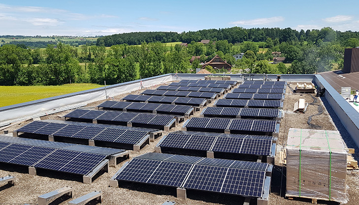 Aldi Sempach_Montage Flachdach MONTAPRO Energiemonteure Photovoltaik